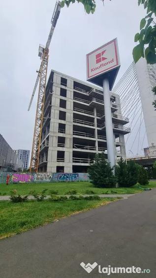Spațiu comercial, de 5,790 mp, în Basarab