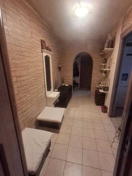 Apartament cu 2 camere semidecomandat în Moara de Vânt