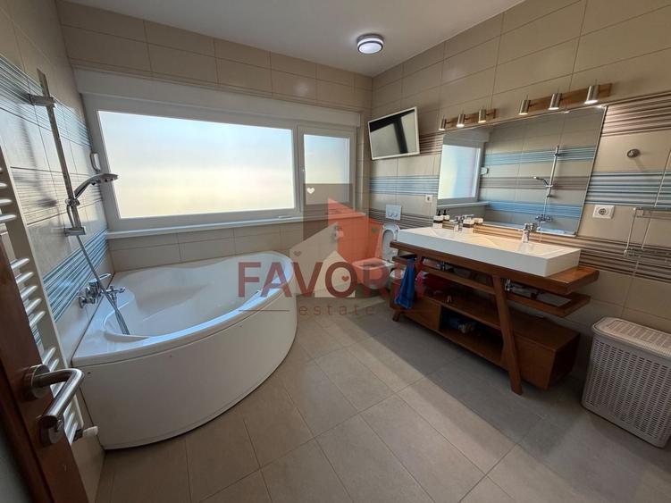 Duplex cu 4 camere cu Canalizare în Aradului