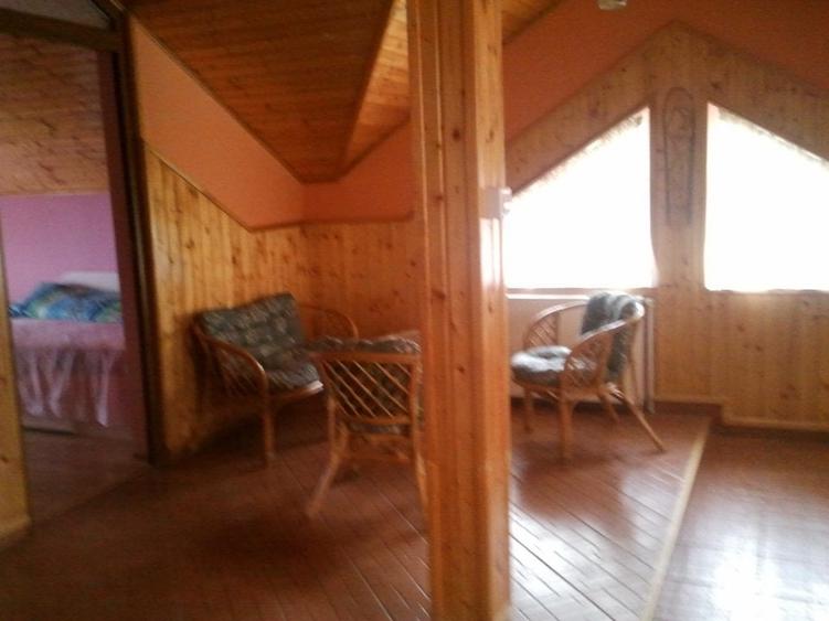 Casă individuală cu 10 camere cu Teren 785 Mp în Central