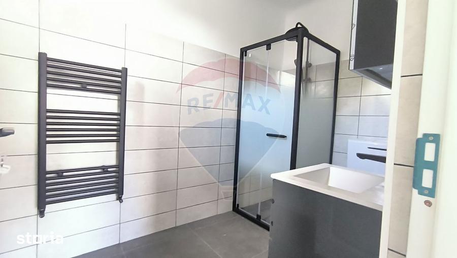 Casă cu 2 camere decomandat cu Teren 200 Mp în Gheorgheni