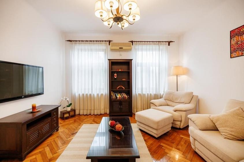 Apartament cu 3 camere decomandat, mobilat în Iosefin