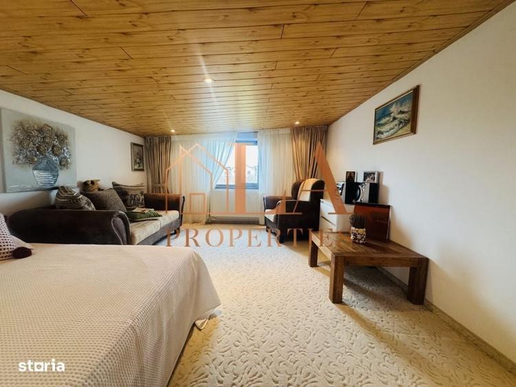 Casă cu 4 camere în Central