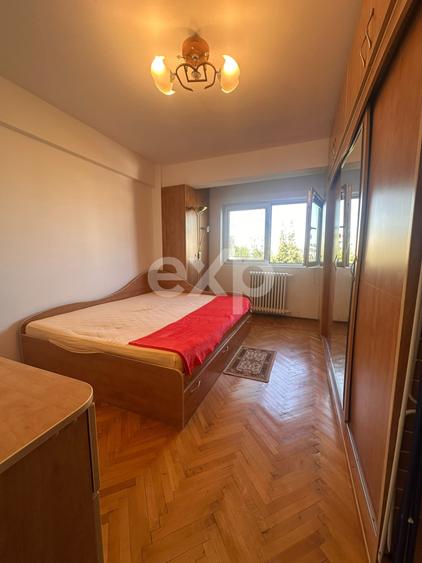 Apartament cu 3 camere semidecomandat, mobilat în Cișmigiu