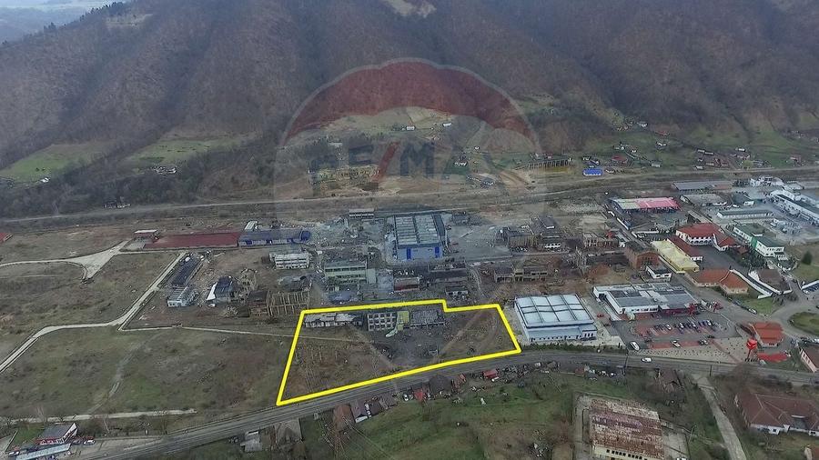 Teren Construcții intravilan de 8416 mp, în Nord-Vest