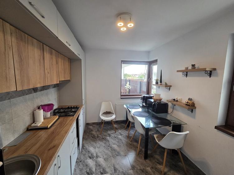 Apartament cu 2 camere decomandat în Central
