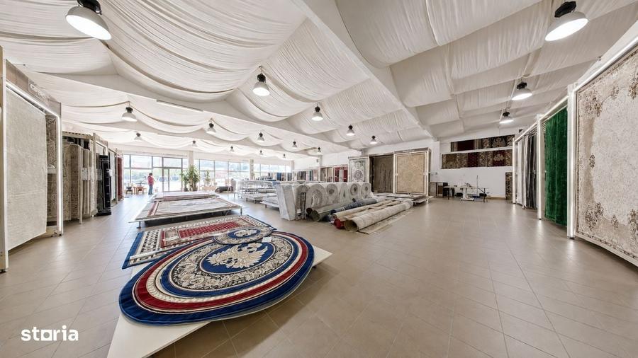 Spațiu comercial, de 443 mp, în Central