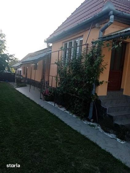 Casă cu 4 camere cu Teren 168 Mp în Ideciu de Jos
