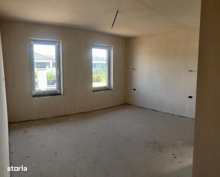 Casă cu 4 camere în Centrul Civic