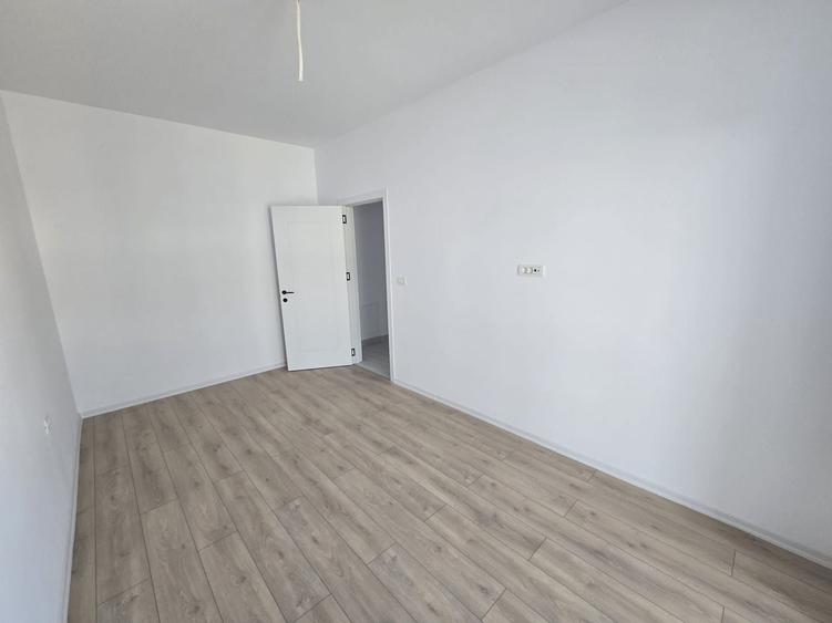 Apartament cu 2 camere decomandat în Giroc