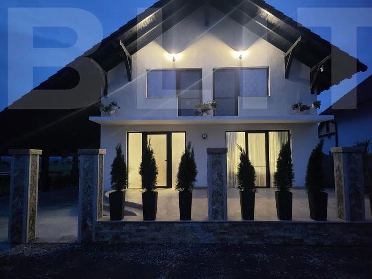 Casă individuală cu 4 camere cu Canalizare în Simeria