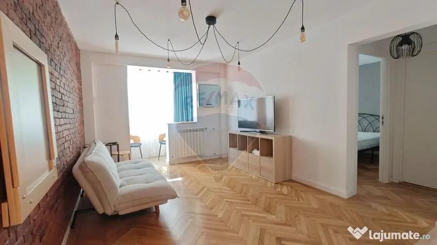 Apartament cu 2 camere semidecomandat în Lacul Tei
