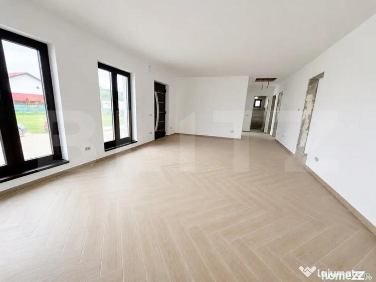 Casă cu 4 camere cu Teren 500 Mp în Ighiu