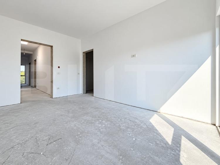 Duplex cu 5 camere cu Canalizare în Dumbrăvița