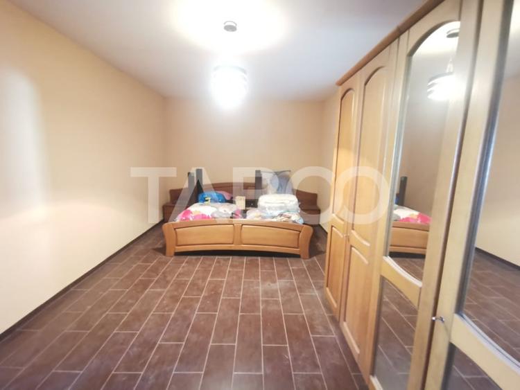 Casă individuală cu 5 camere cu Teren 500 Mp în Miercurea Sibiului