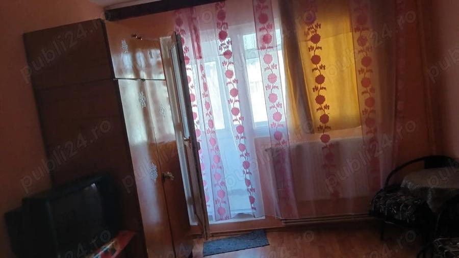 Apartament cu 2 camere decomandat în Vest