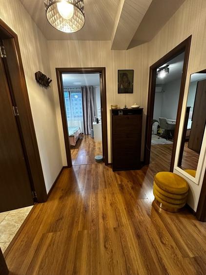 Apartament cu 2 camere decomandat în Păcii