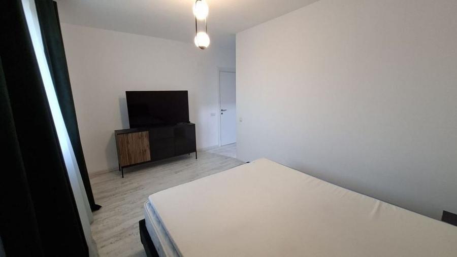 Apartament cu 3 camere decomandat în Ștefănești