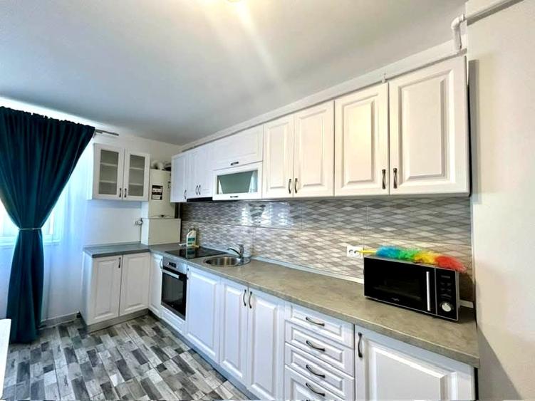 Apartament cu 2 camere semidecomandat, mobilat în Florești — fotografia 3