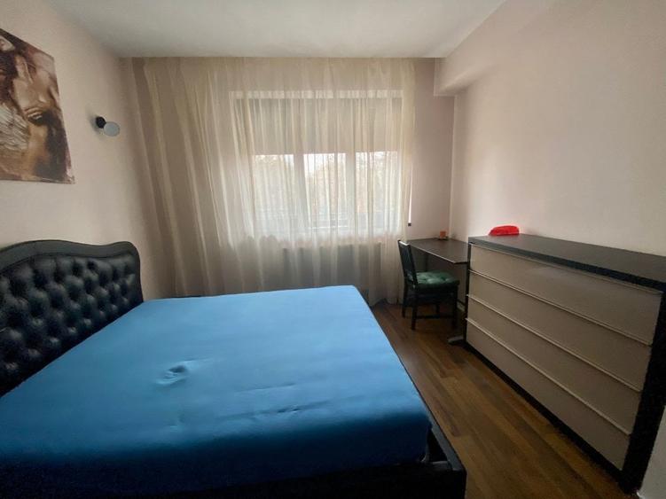 Apartament cu 2 camere decomandat, mobilat în Central