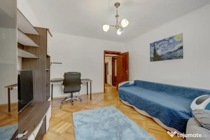 Apartament cu 3 camere decomandat în Unirii