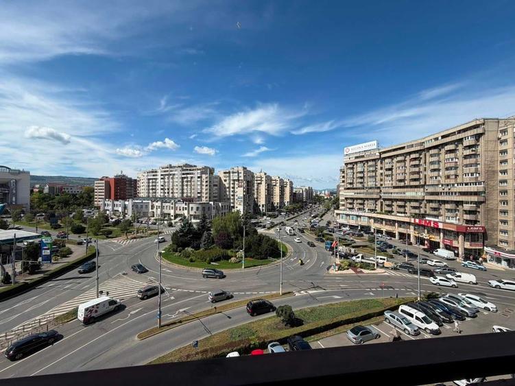 Apartament cu 2 camere semidecomandat în Dosu Bricii