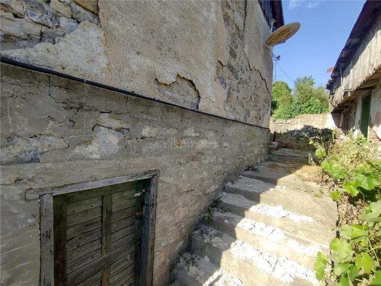Casă cu 3 camere cu Teren 575 Mp în Central