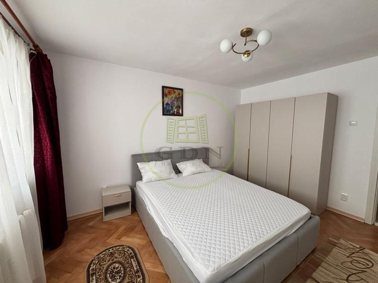 Apartament cu 3 camere decomandat, mobilat în Valea Rosie