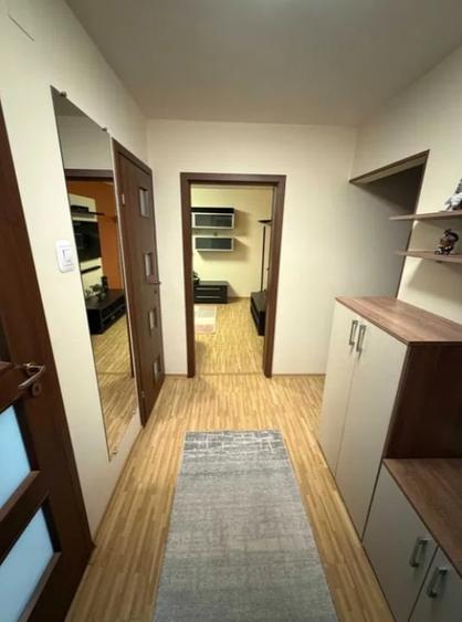 Apartament cu 3 camere decomandat, mobilat în Drumul Taberei