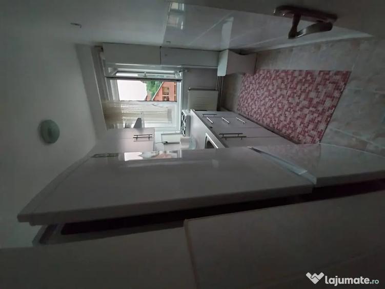 Inchiriez apartament 2 camere - 5
