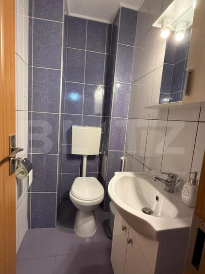 Apartament cu 3 camere decomandat, mobilat în Tractorul