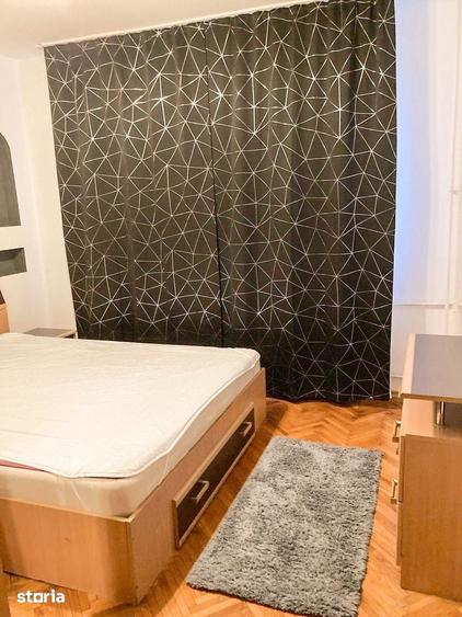 Berceni 8`Metrou Constantin Brancoveanu Piata Sudului SunPlaza Parcare - 2