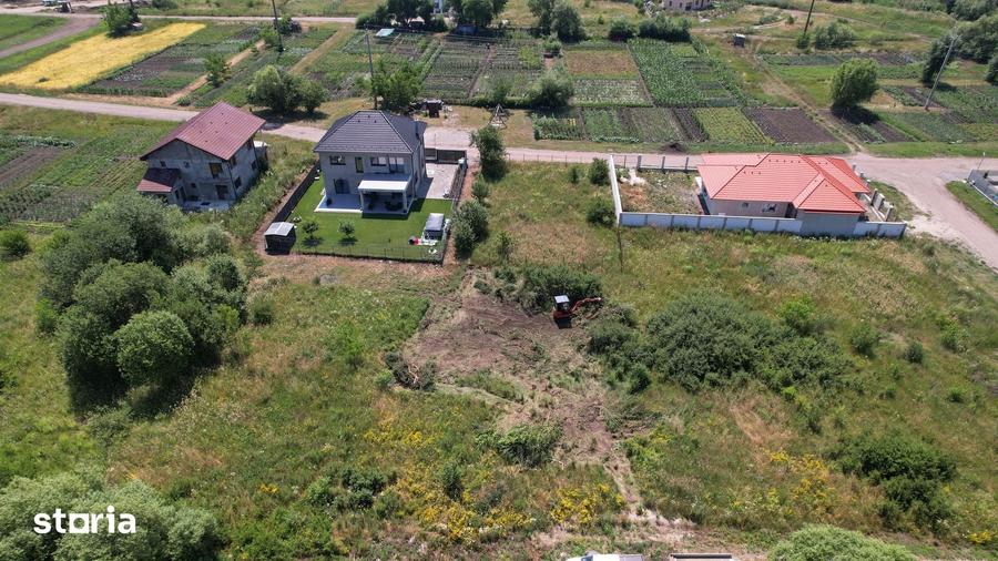 Teren de 500 mp, în Veterani