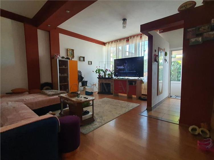 Duplex cu 7 camere cu Canalizare în Freidorf