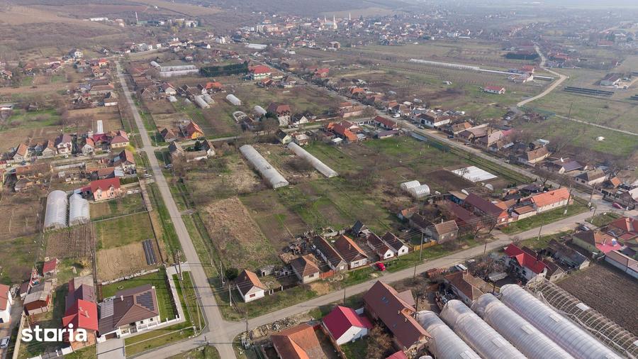 Casă cu 2 camere cu Teren 1570 Mp în Ghioroc
