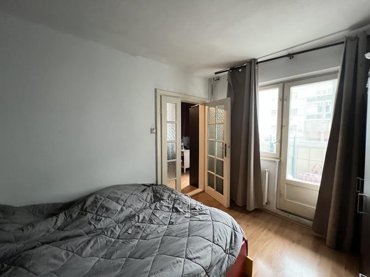 Apartament cu 2 camere nedecomandat, mobilat în Girocului
