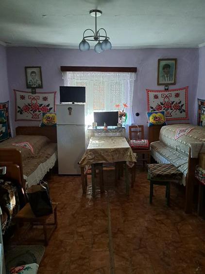 Casă cu 3 camere cu Teren 2700 Mp în Cenaloș