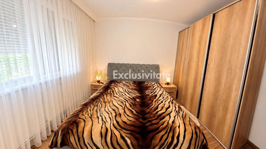 Apartament cu 4 camere decomandat, mobilat în Central