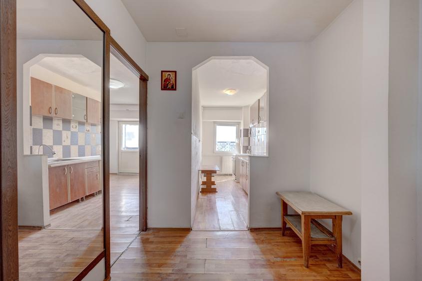 Garsonieră decomandată în Lujerului