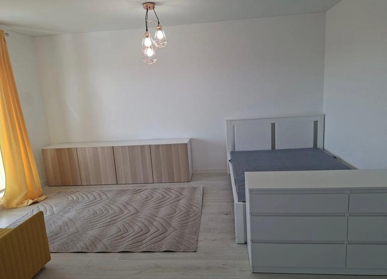 Garsonieră decomandată în Berceni