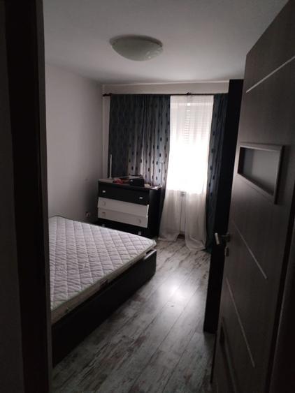Apartament cu 4 camere decomandat în Centrul Vechi
