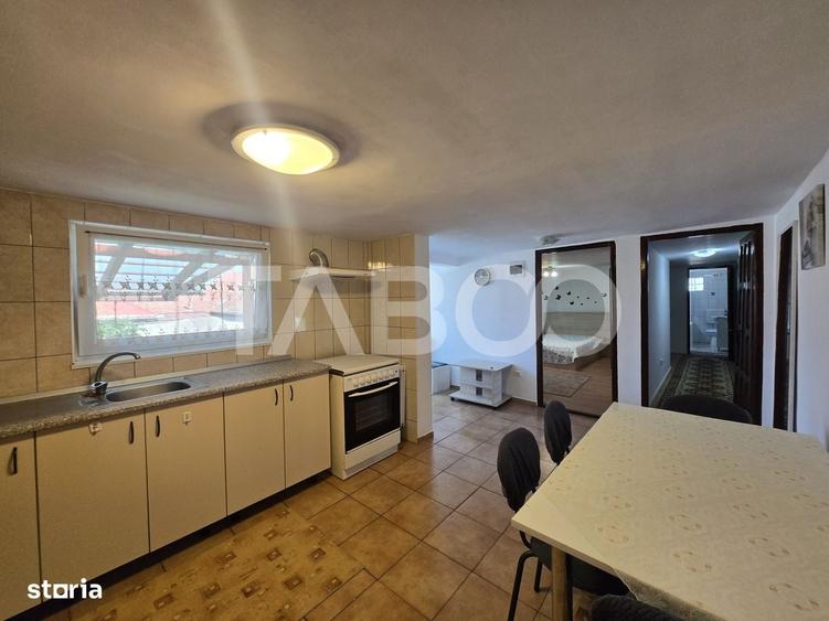 Apartament cu 2 camere decomandat în Lupeni