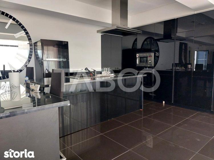 Apartament cu 3 camere decomandat în Vasile Aaron