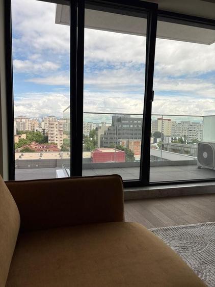 Apartament cu 2 camere semidecomandat, mobilat în Timpuri Noi