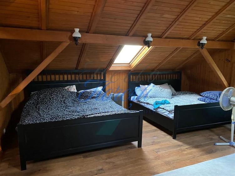 Casă individuală cu 5 camere cu Canalizare în Făget