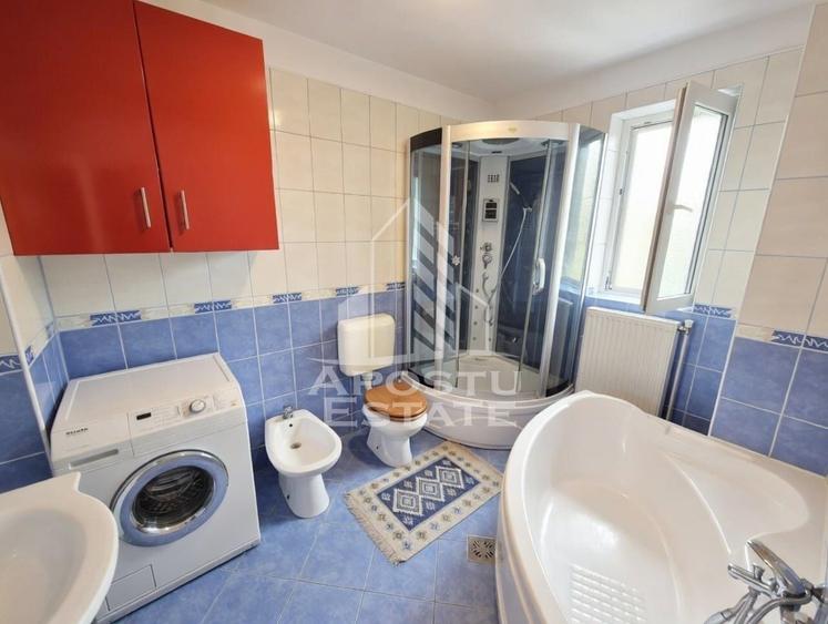 Casă cu 6 camere cu Canalizare în Pesac