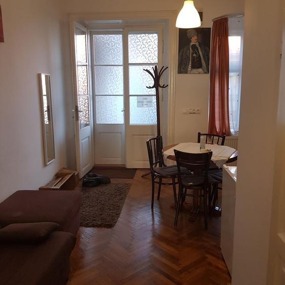 Apartament cu 2 camere semidecomandat în Lazaret