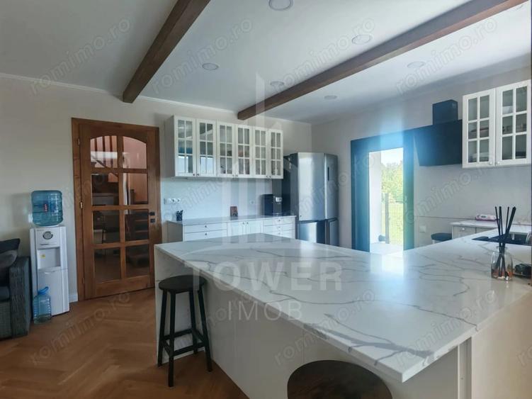 Casă cu 2 camere cu Teren 3282 Mp în Sadu