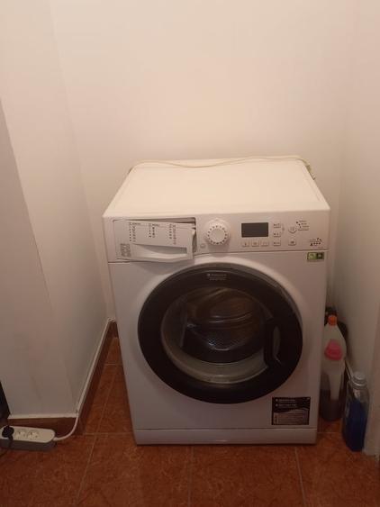 Apartament cu 3 camere decomandat în Valea Oltului