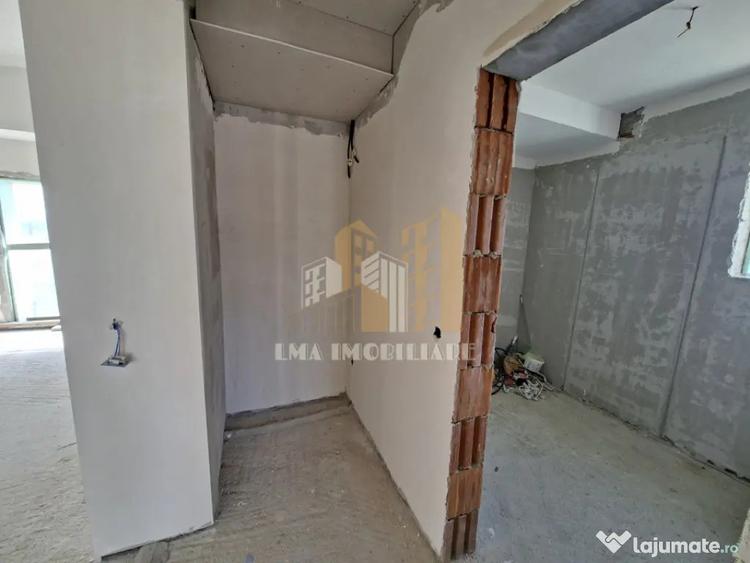 Casă cu 4 camere cu Canalizare în Sânpetru